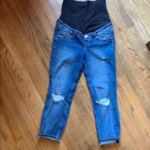 Maternity crop jeans